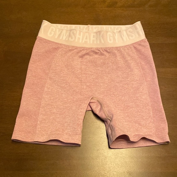 GymShark🦈Vital Seamless Shorts - Picture 3 of 6